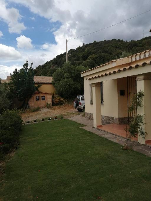 S'Orrosa Casa Vacanze Bifamiliare In Montagna Panorama Stupendo Sardegna Seulo Ngoại thất bức ảnh